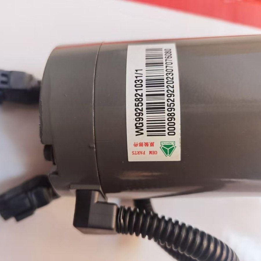 WG-prefix Sinotruk part number WG9925821031/1 printed on the factory label