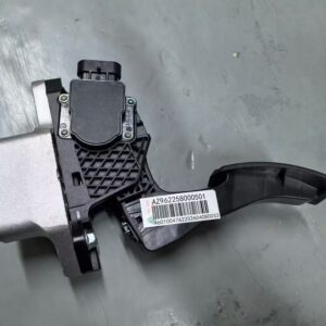 HOWO Electronic Accelerator Pedal AZ962258000501 - Cabin Parts part, photo 2