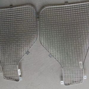 SINOTRUK HOWO TX / NX Headlamp Protection Grille Pair YZ166424000017 (L+R, Cross YZ166424000015) - Cabin Parts part, photo 2